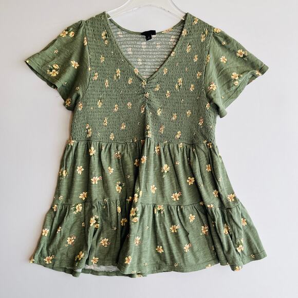 torrid Tops - Bundle of 2 Torrid Size 0 Babydoll Y2K Tops Black/White and Green Yellow Floral